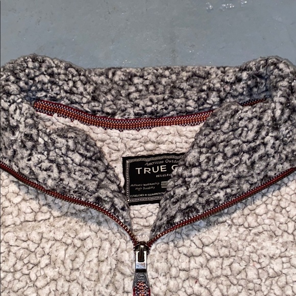 True Grit Grey/Cream Fuzzy Pullover 1/4 Zip - Picture 3 of 6